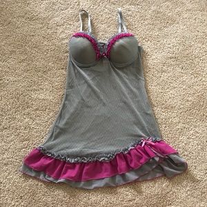 LAST CALL🌺 NWOT flattering gray nighty w/ matching thong